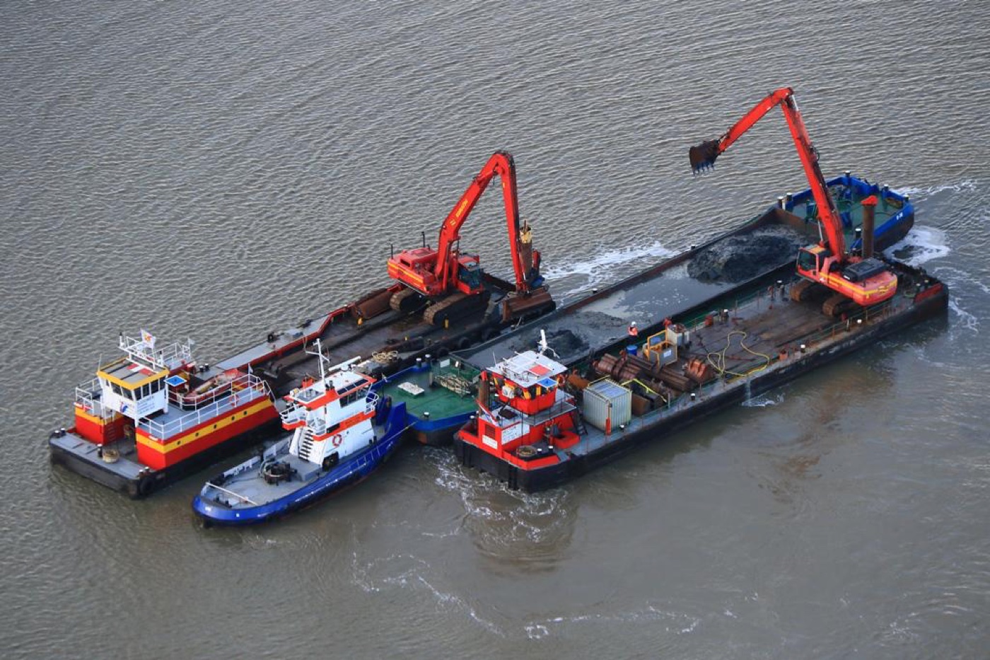 Dredging barge operations